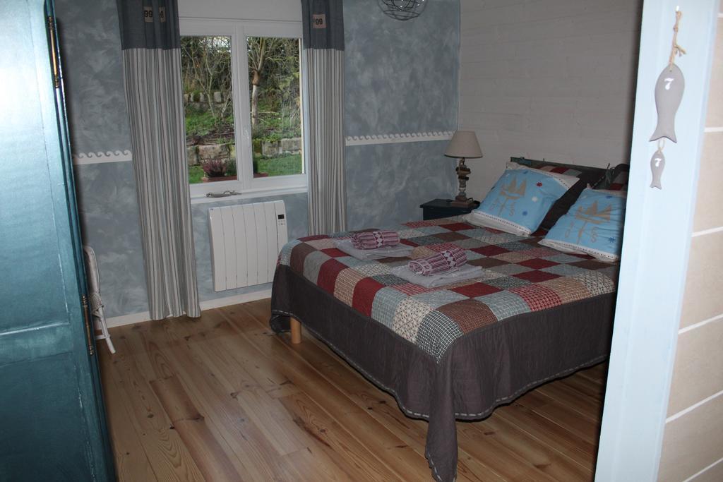 Au Relais Du Canal A Grand Gabarit Nesle Екстериор снимка